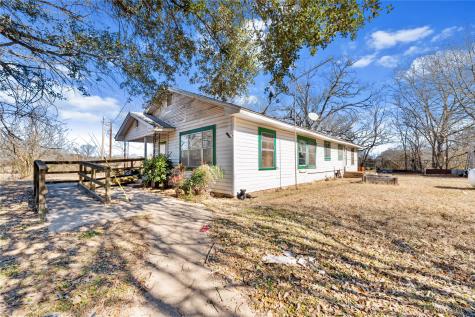825 County Road 2511 Naples TX 75568