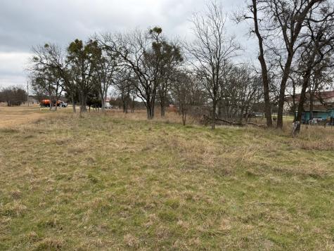 107 Cr 1608 Clifton TX 76634