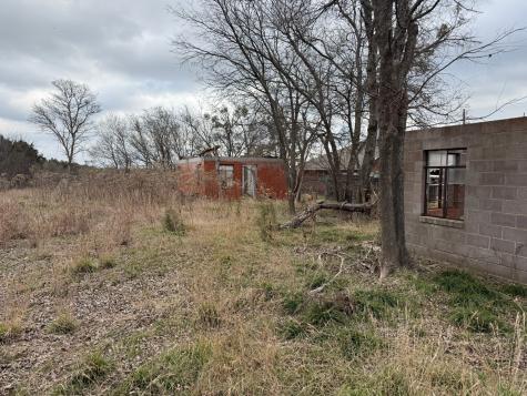107 Cr 1608 Clifton TX 76634