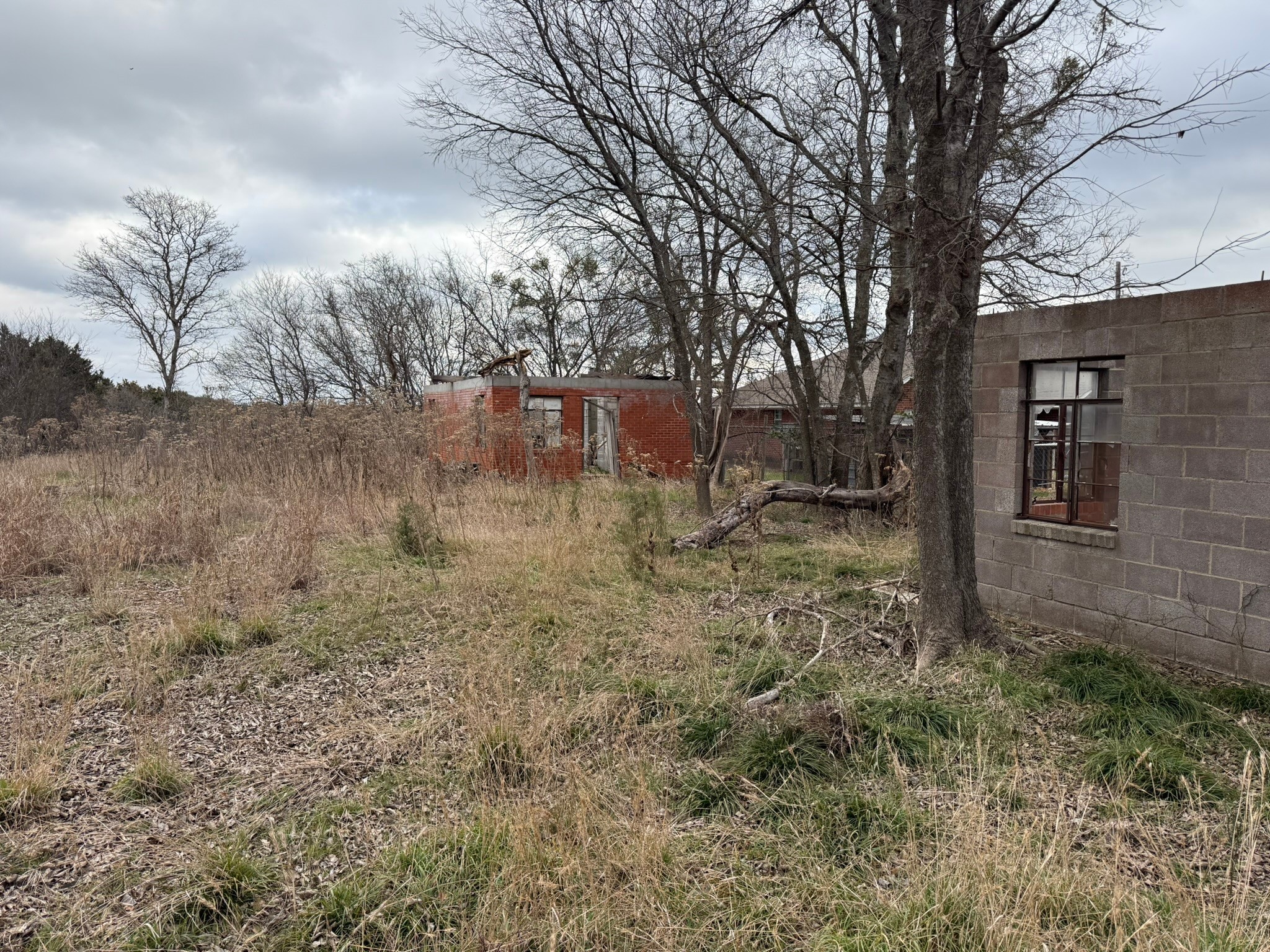107 Cr 1608 Clifton TX 76634