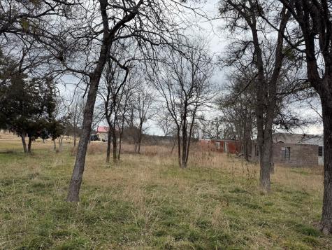 107 Cr 1608 Clifton TX 76634