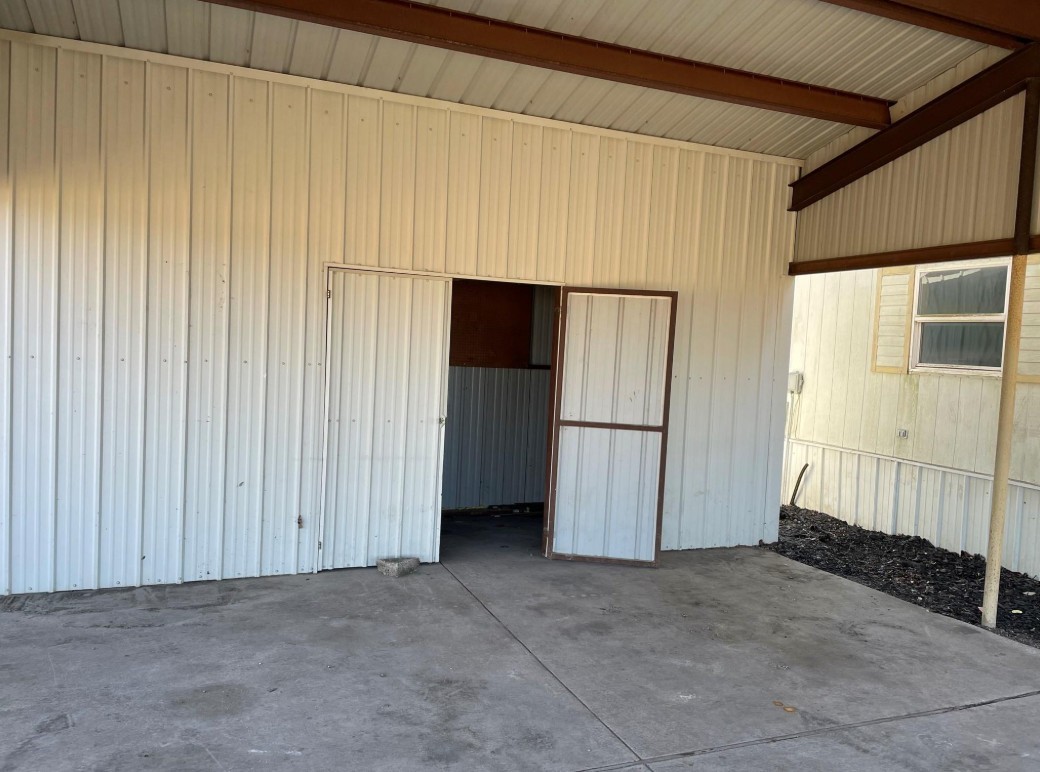 369 Private Road 4521 Wolfe City TX 75496