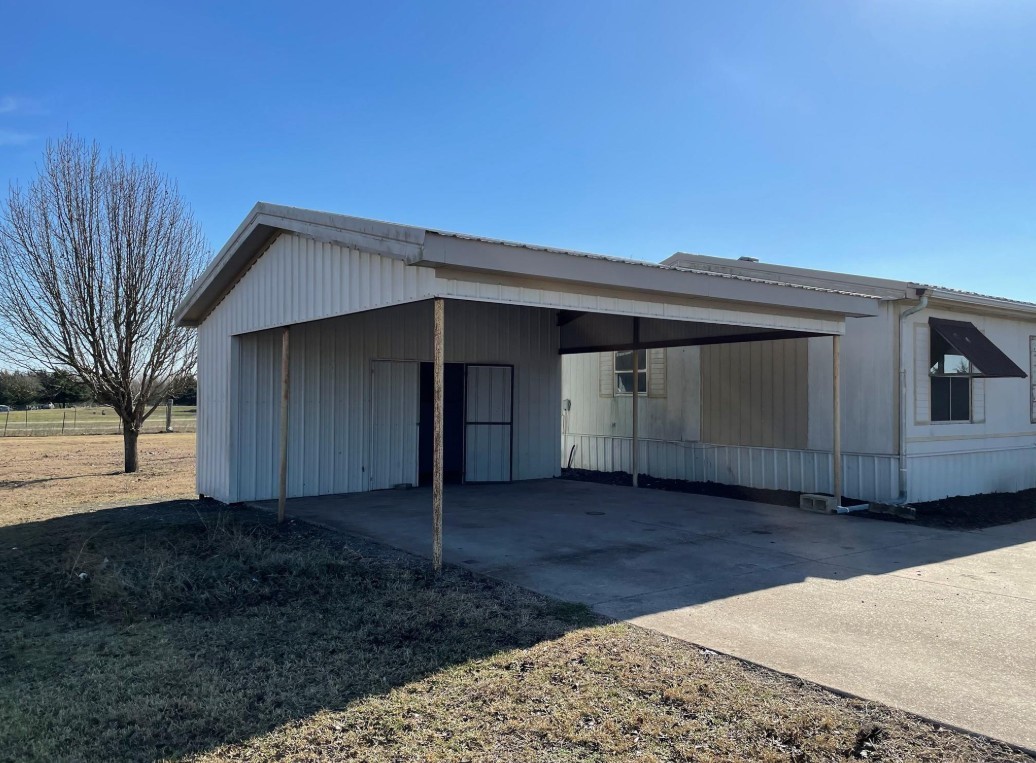369 Private Road 4521 Wolfe City TX 75496