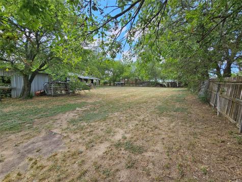 8621 County Road 1014 Joshua TX 76058