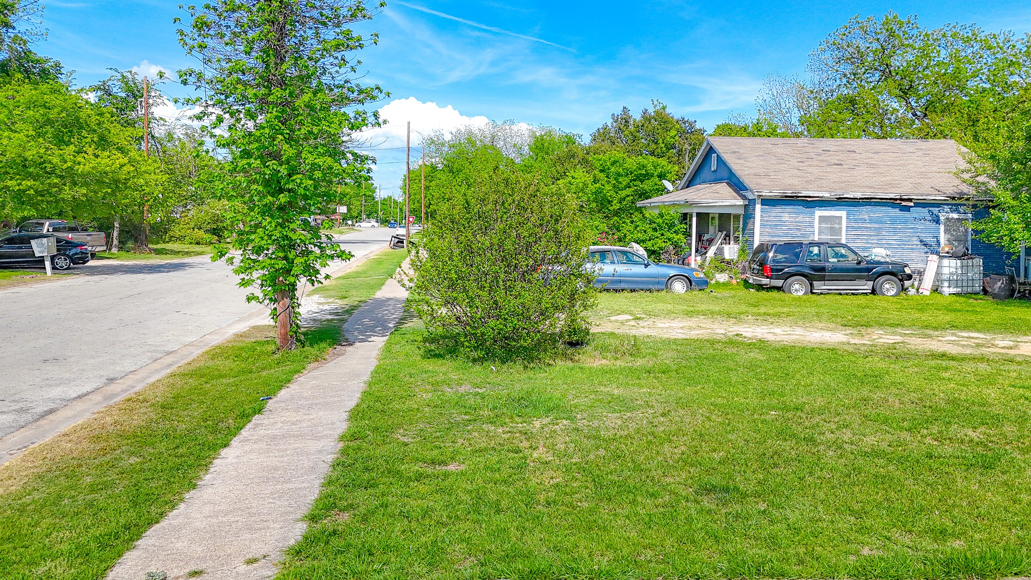 1005 E 6th Avenue Corsicana TX 75110