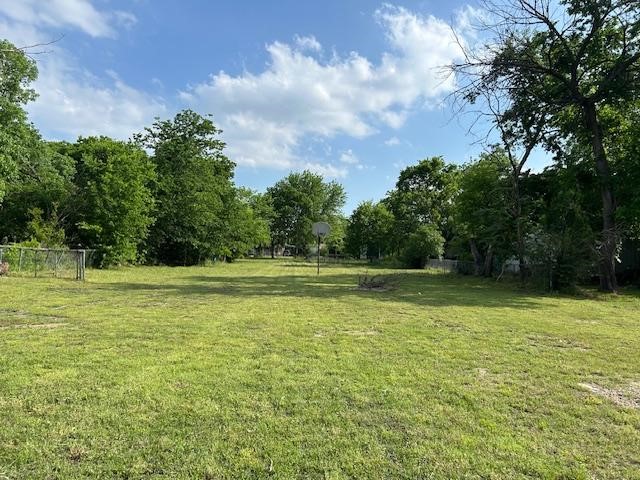 405 E Grand Street Whitewright TX 75491