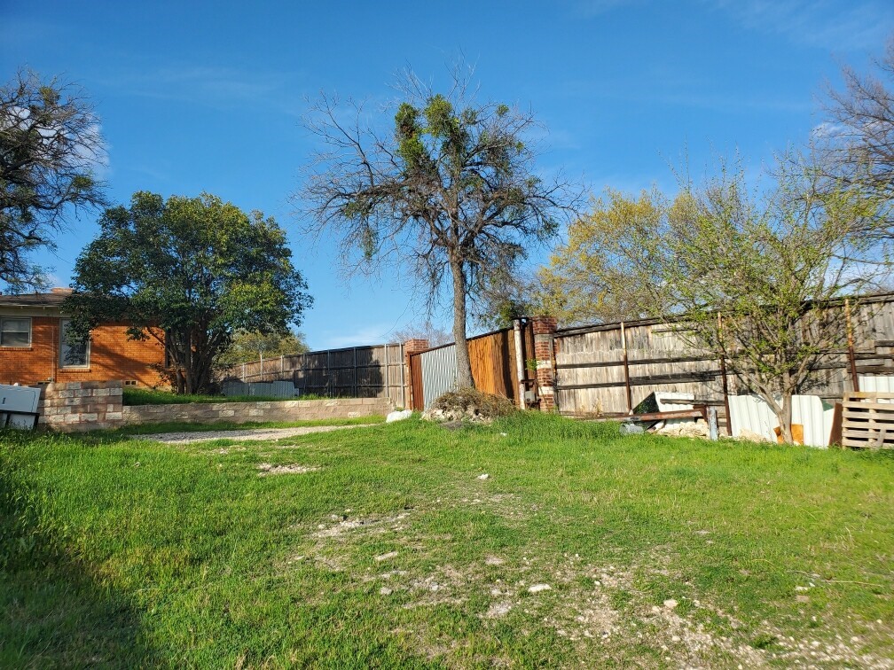 2219 Capri Drive Fort Worth TX 76114