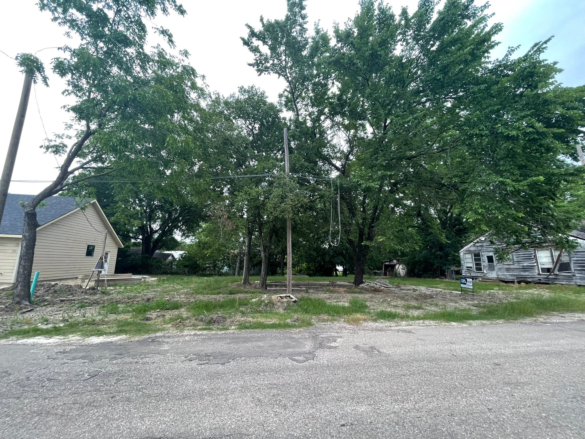 130 S Manson Street Wolfe City TX 75496