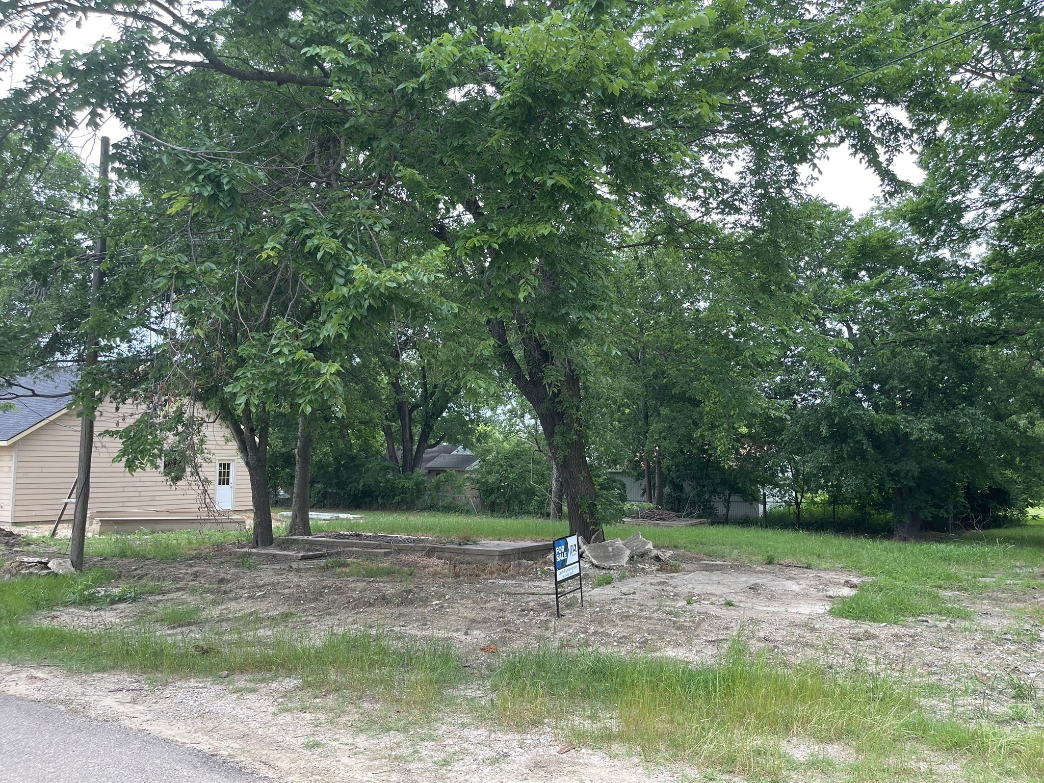 130 S Manson Street Wolfe City TX 75496