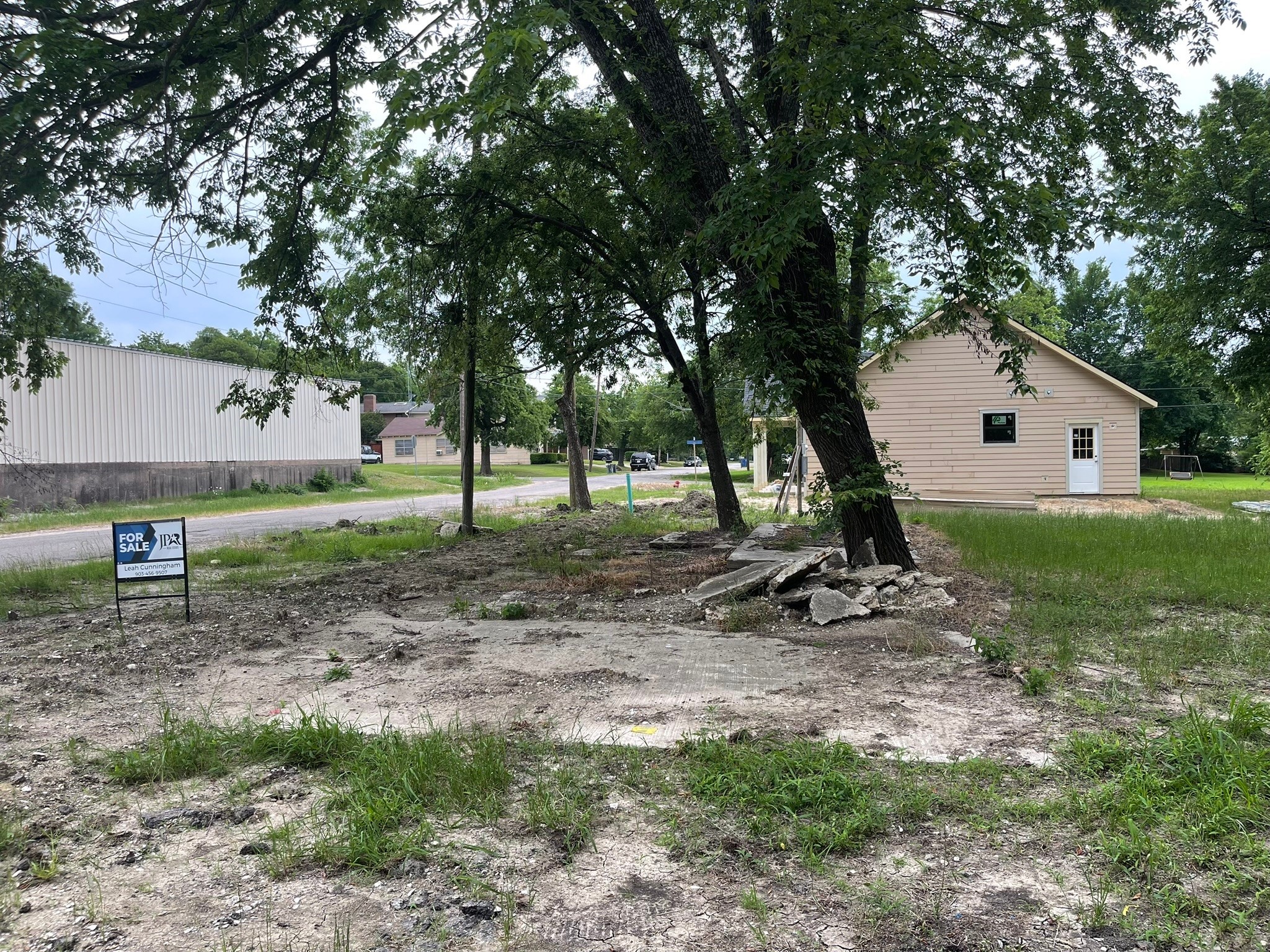 130 S Manson Street Wolfe City TX 75496