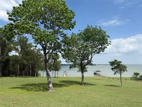 401 Meandering Way Corsicana TX 75109