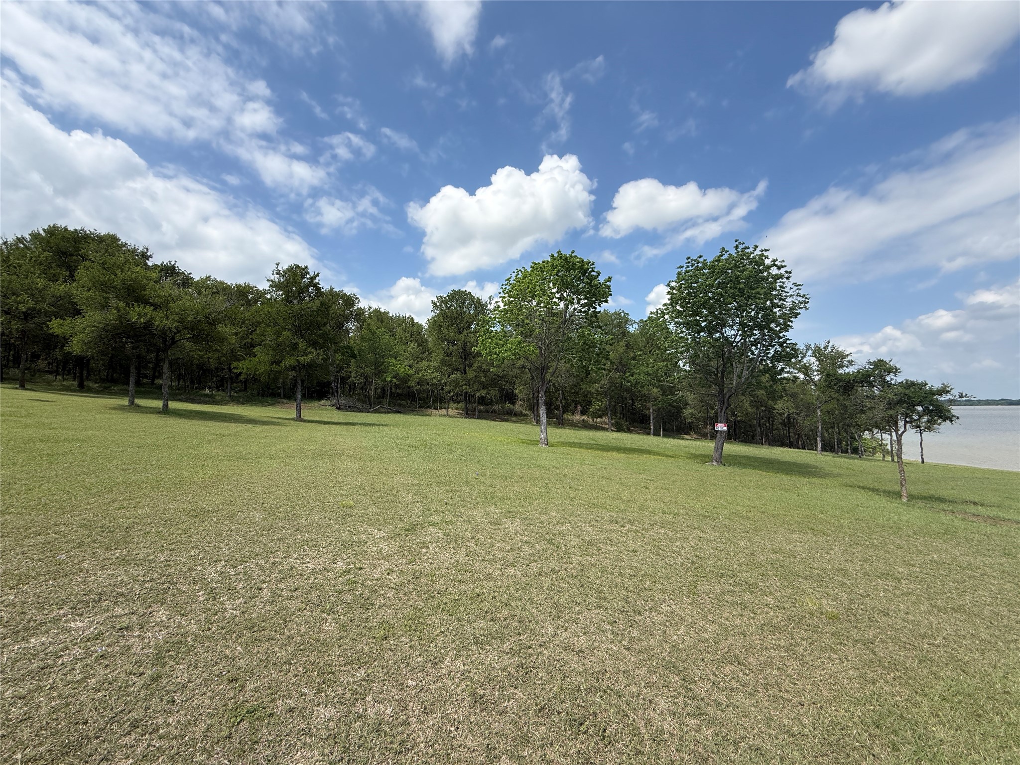 401 Meandering Way Corsicana TX 75109