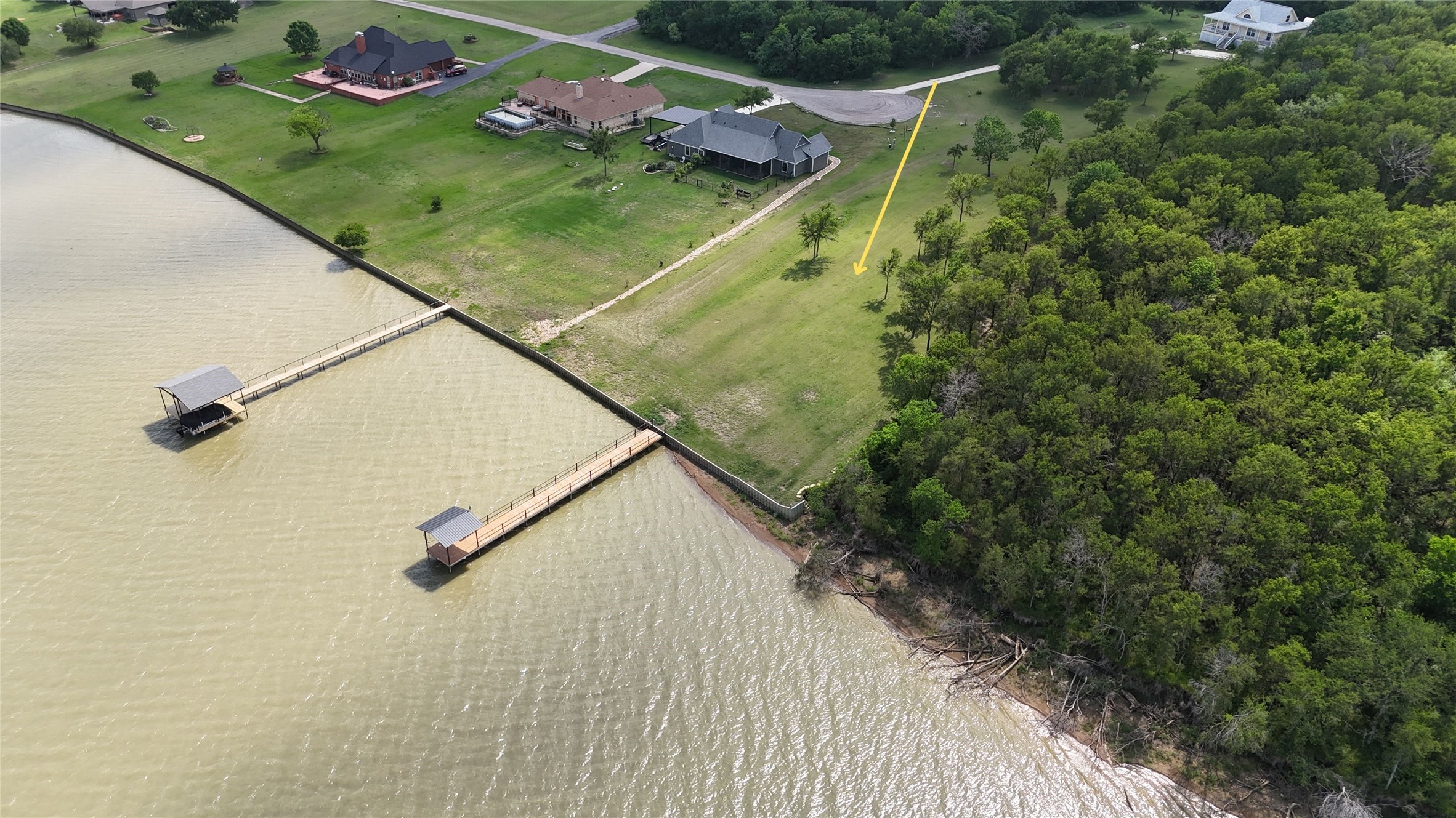 401 Meandering Way Corsicana TX 75109