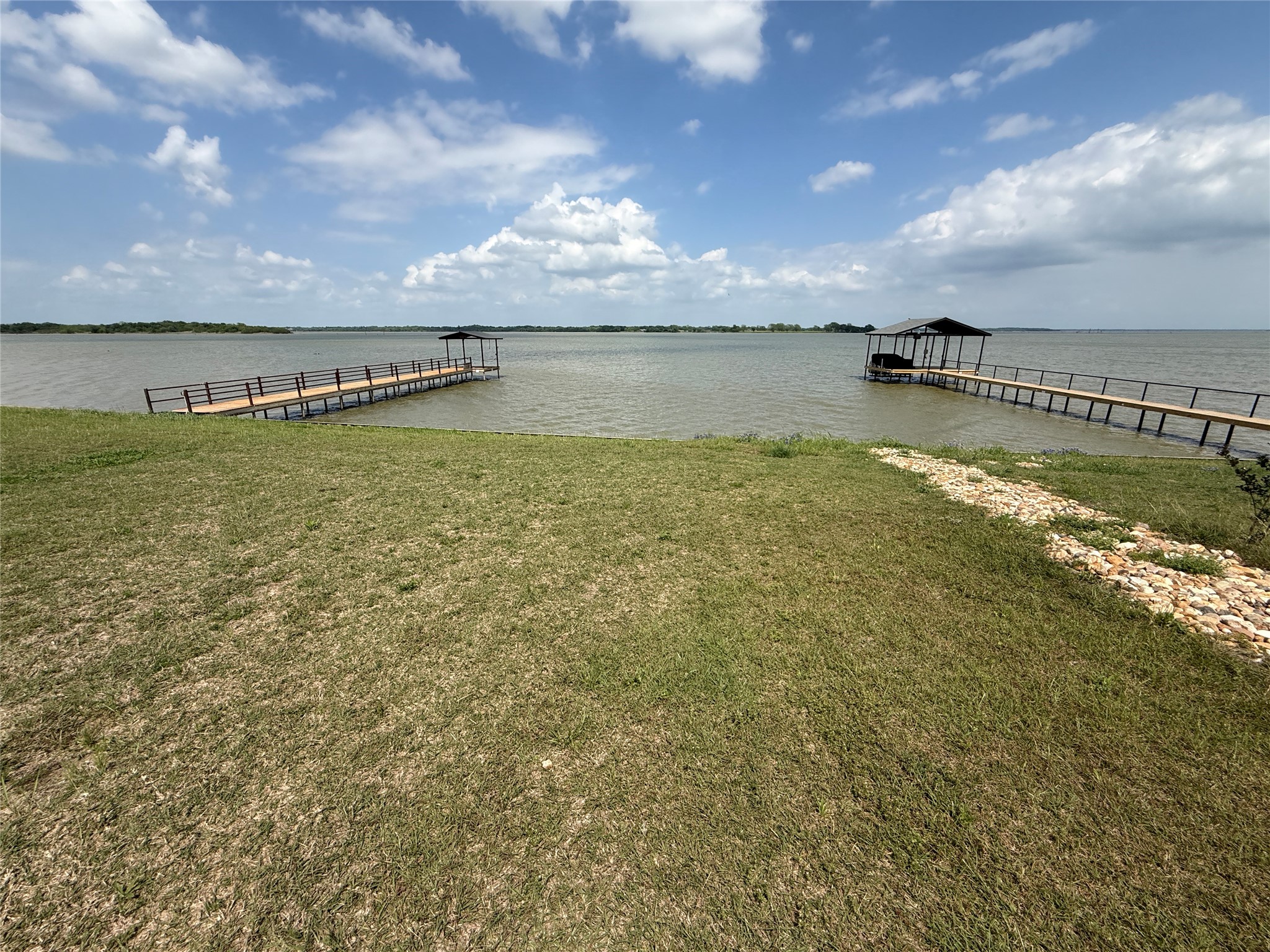 401 Meandering Way Corsicana TX 75109