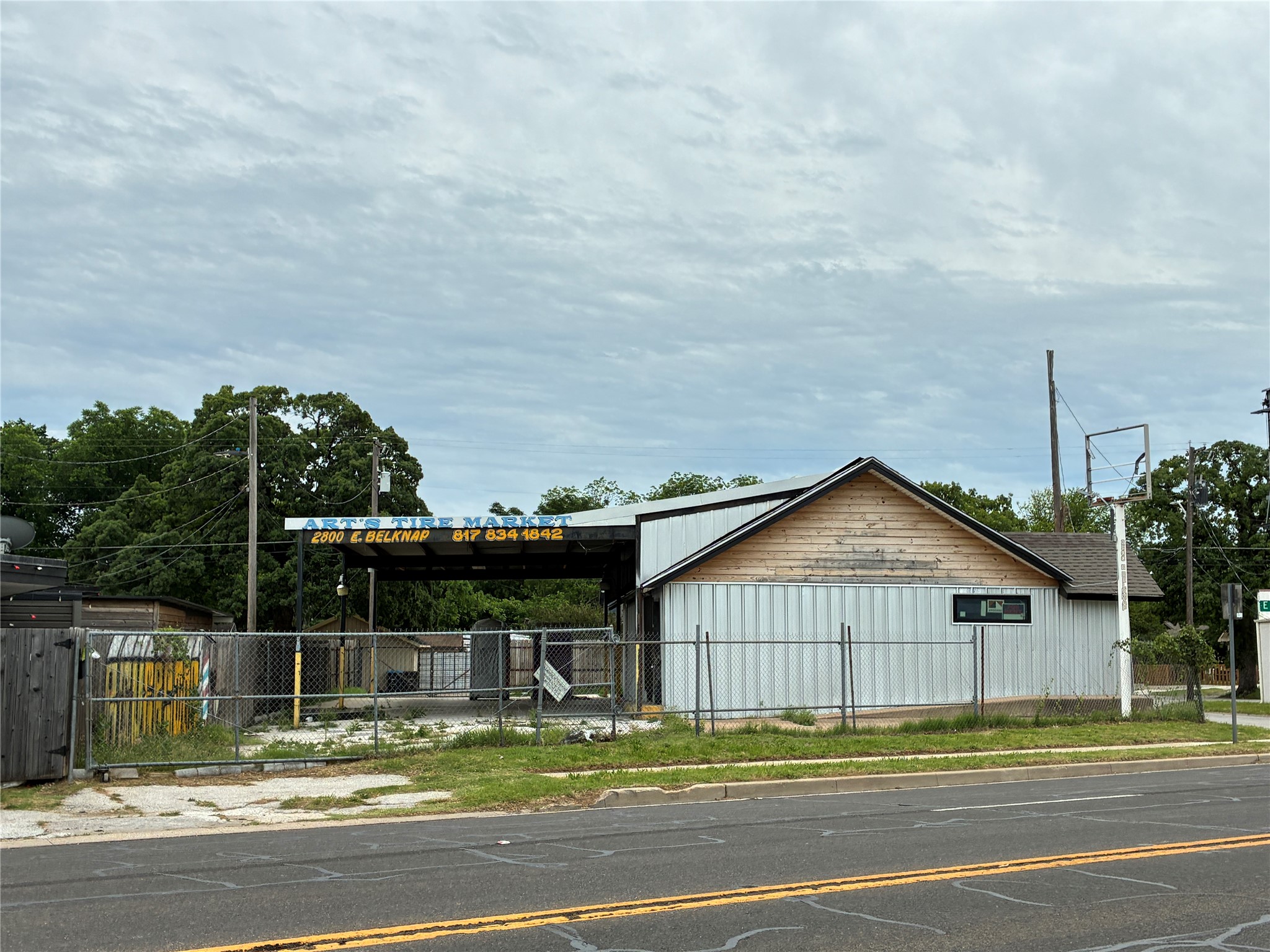 2800 E Belknap Fort Worth TX 76111