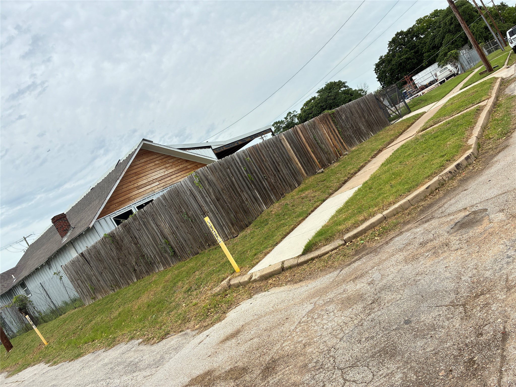 2800 E Belknap Fort Worth TX 76111