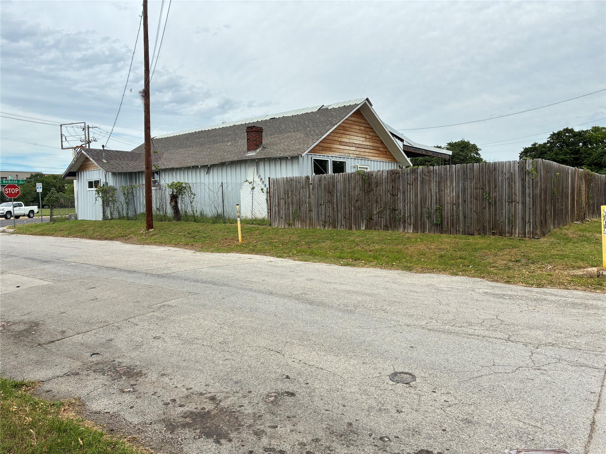 2800 E Belknap Fort Worth TX 76111