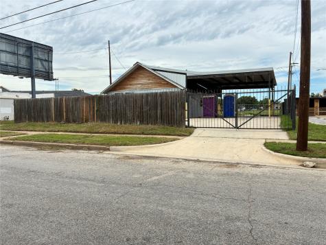 2800 E Belknap Fort Worth TX 76111