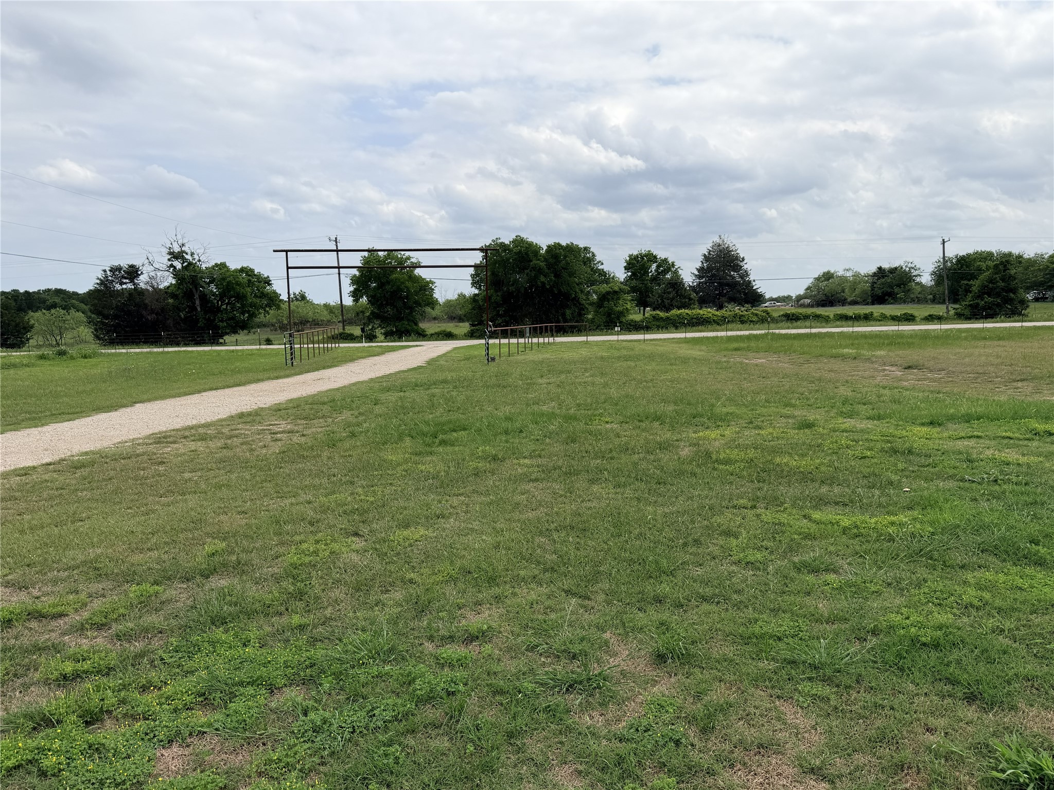 192 Fm 1183 Alma TX 75119