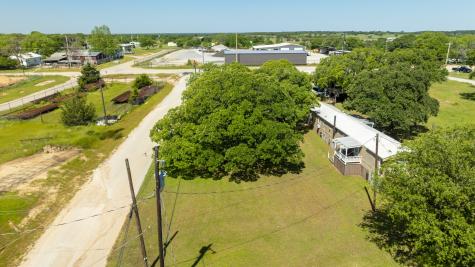 610 W Oak Street Nocona TX 76255