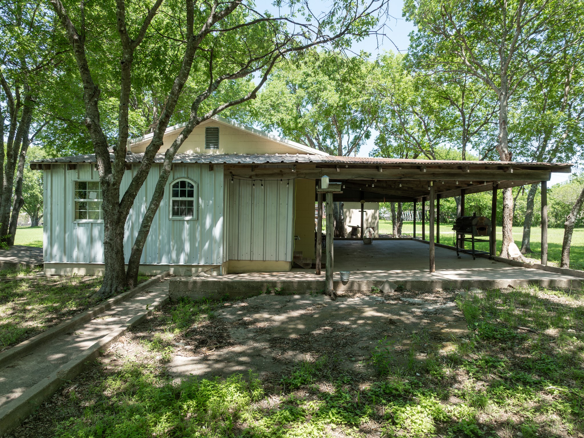1355 N Houston Street Lorena TX 76655