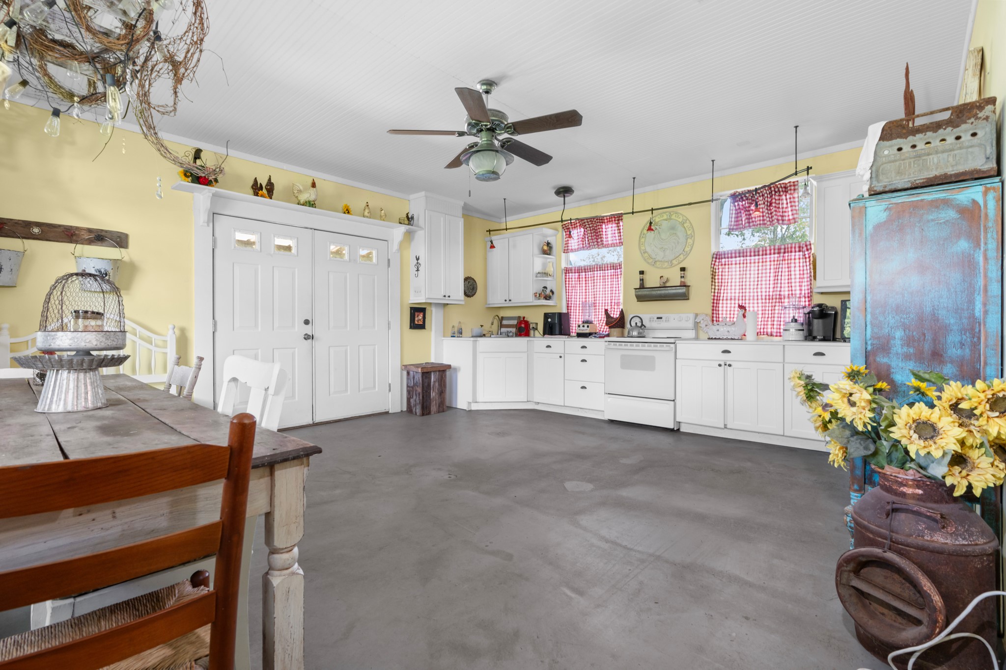 1355 N Houston Street Lorena TX 76655