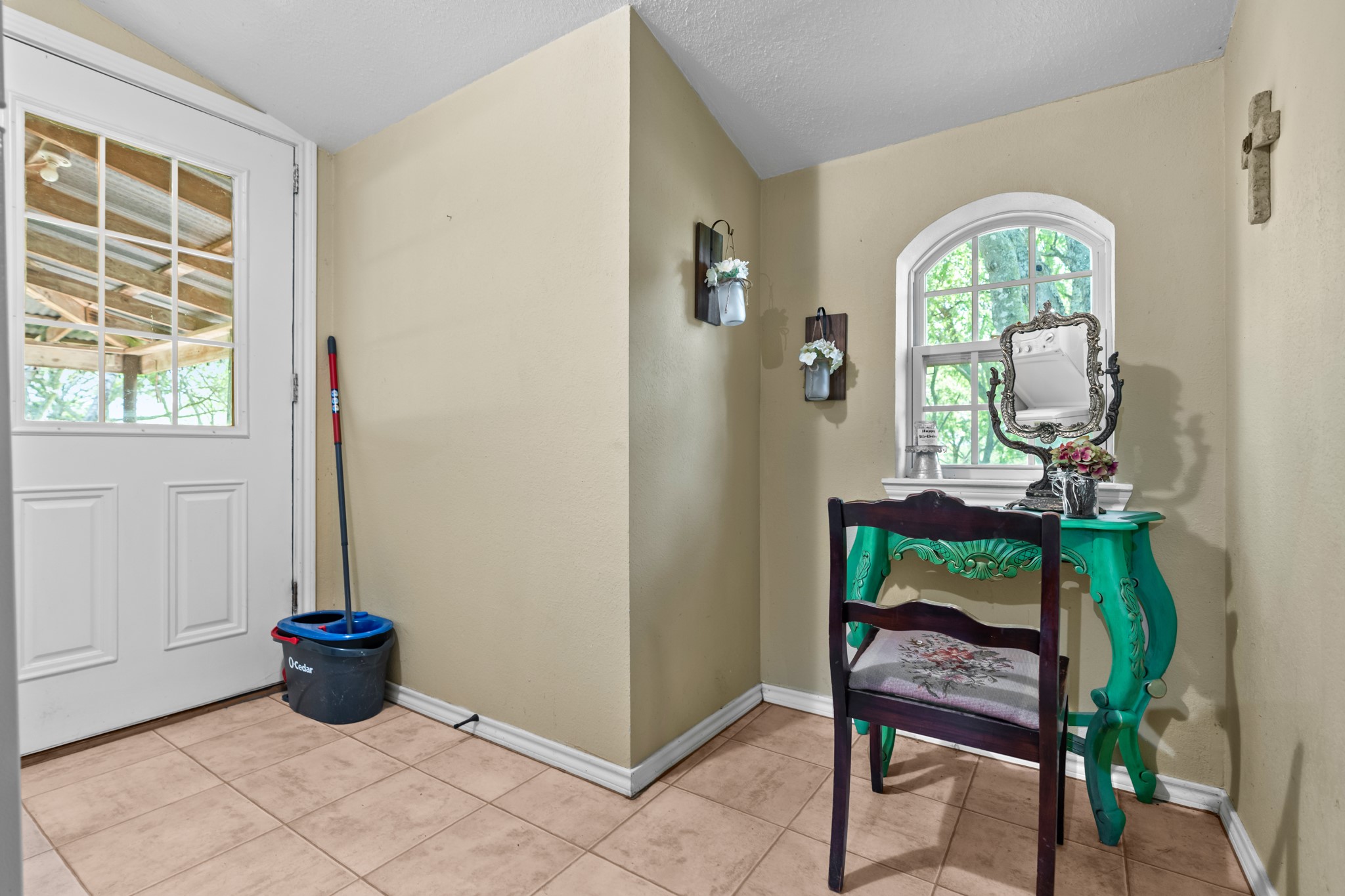 1355 N Houston Street Lorena TX 76655
