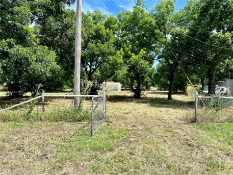 407 W Pecan Street Nocona TX 76255