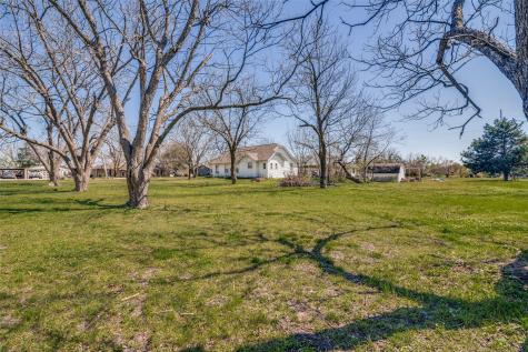 1107 N Houston Royse City TX 75189
