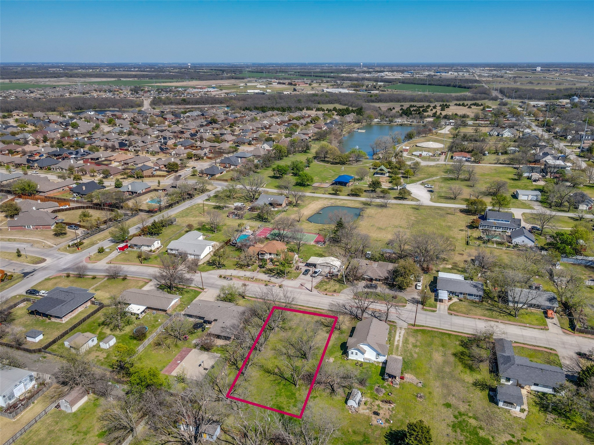 1107 N Houston Royse City TX 75189