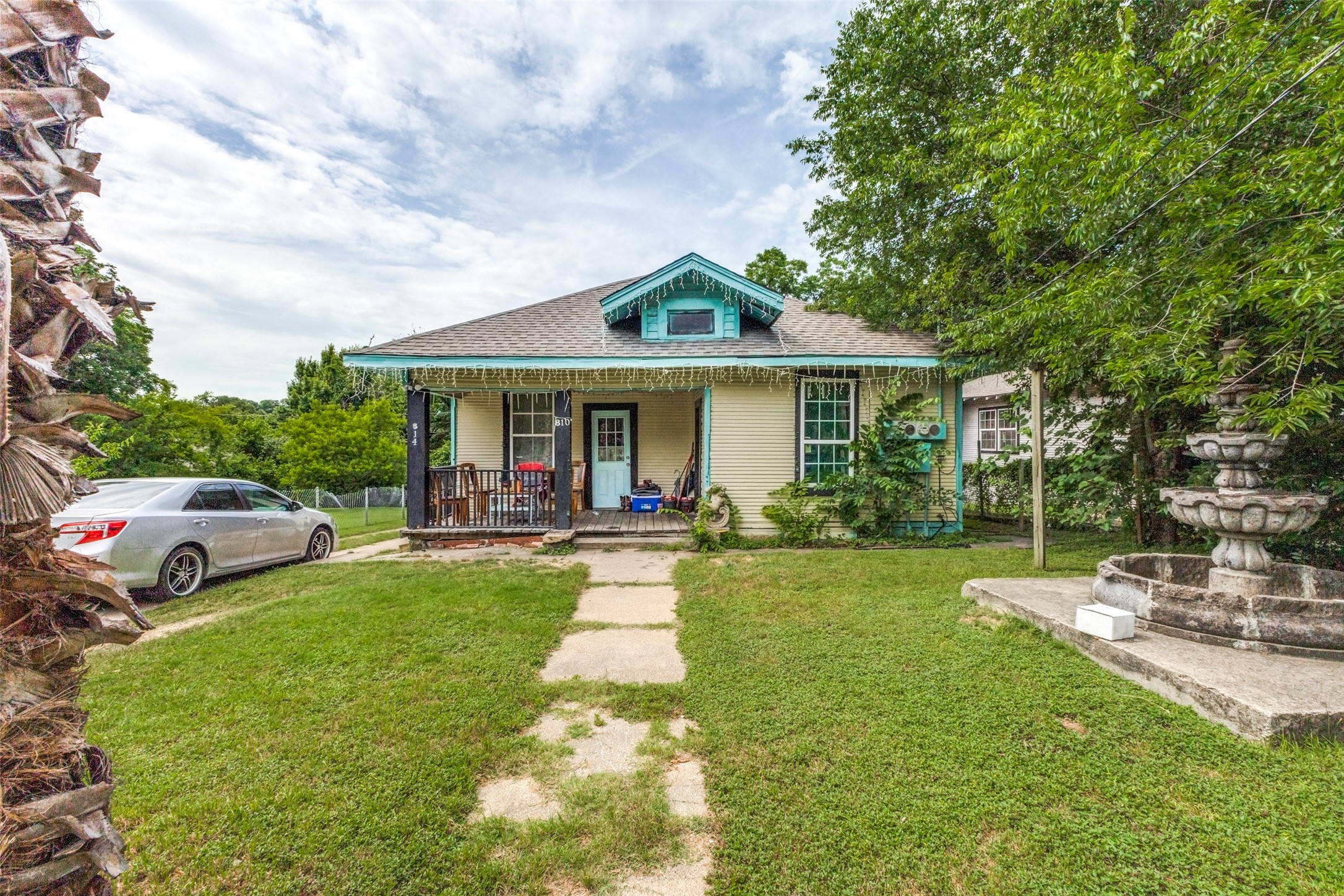 814 E 12th Street Dallas TX 75203