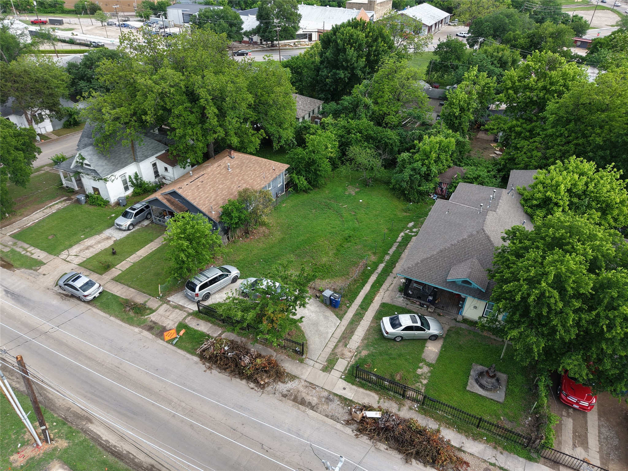 814 E 12th Street Dallas TX 75203