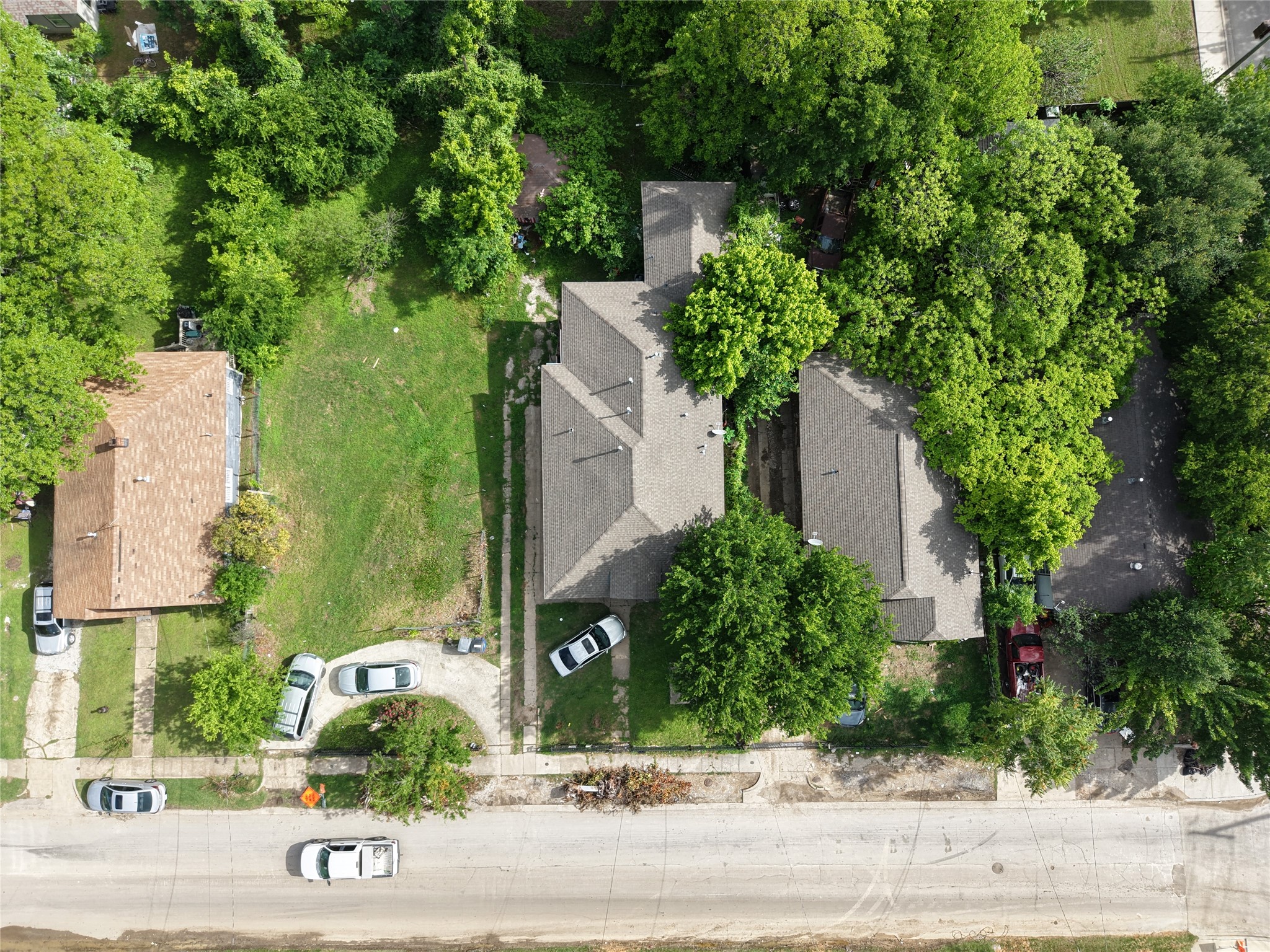 814 E 12th Street Dallas TX 75203