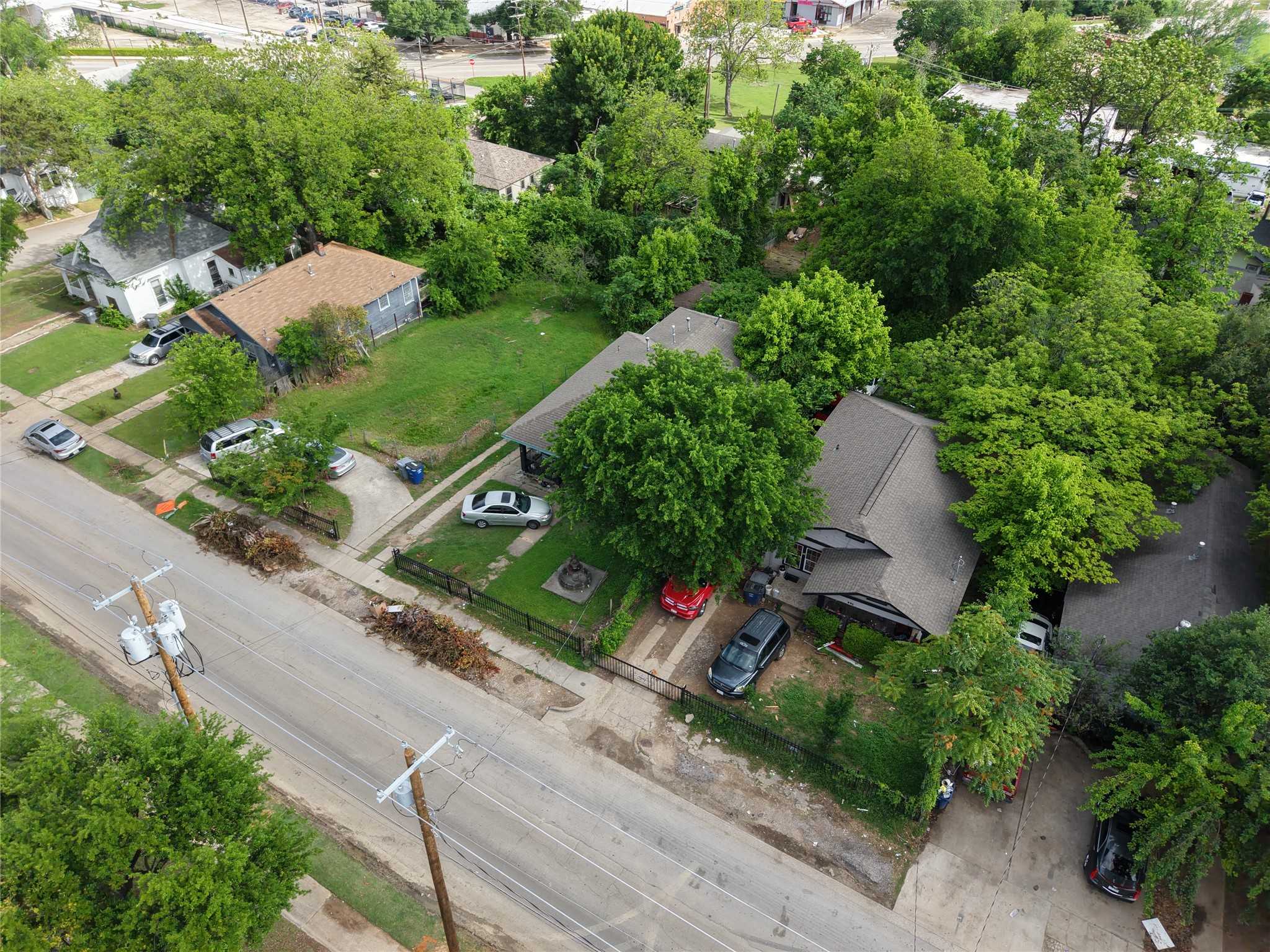 814 E 12th Street Dallas TX 75203