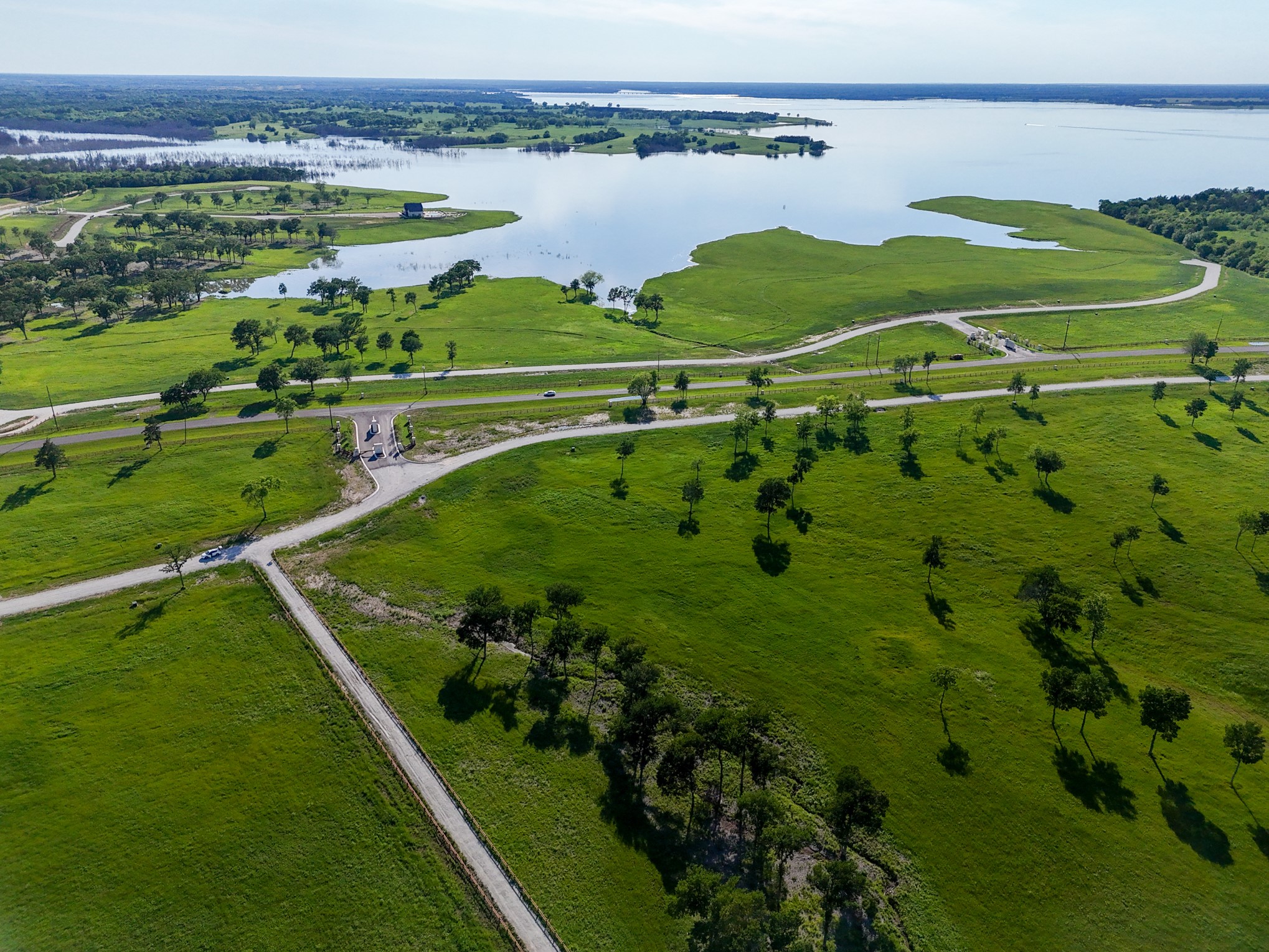 352 Lakeshore Lane Windom TX 75492