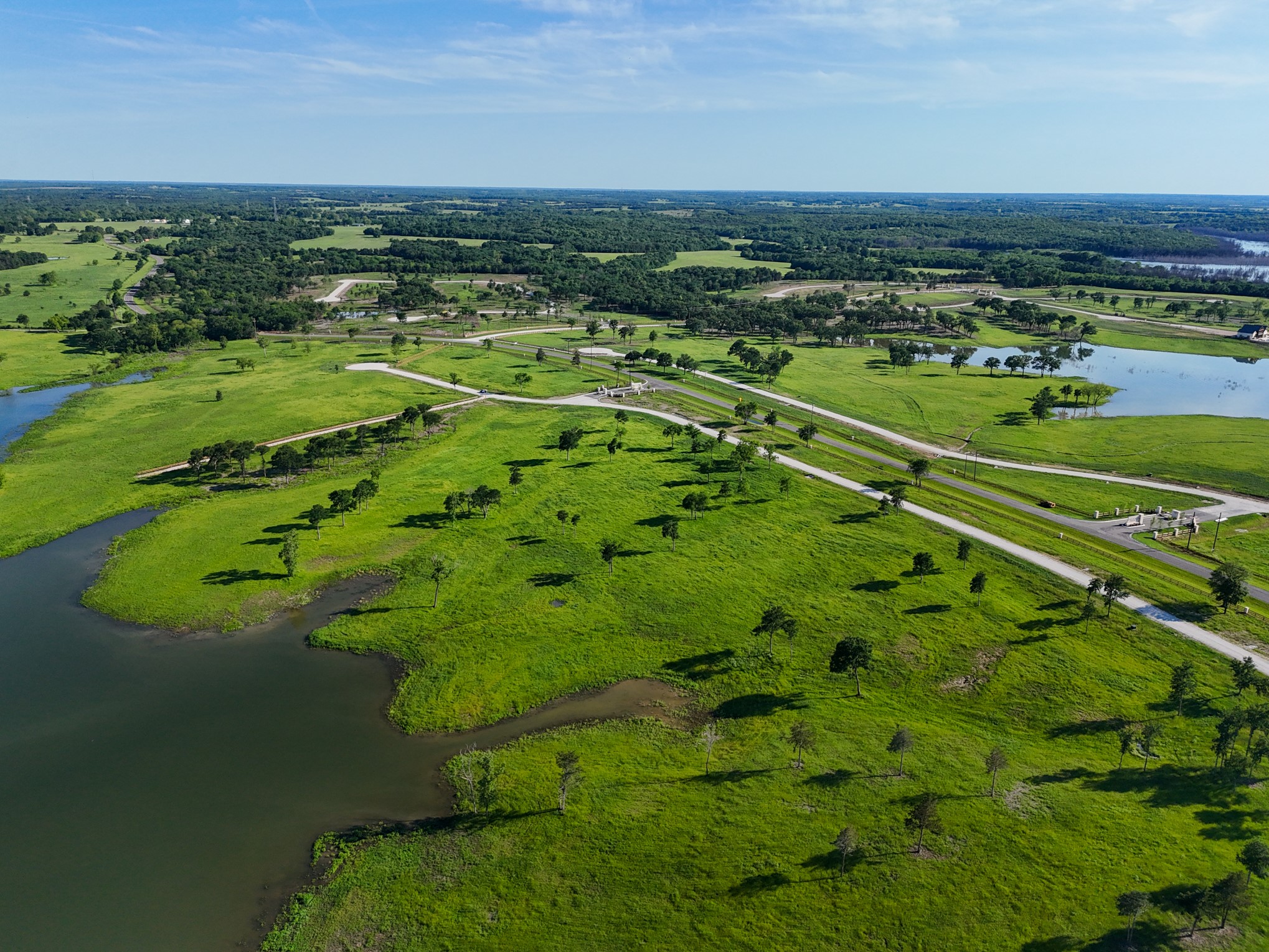 352 Lakeshore Lane Windom TX 75492