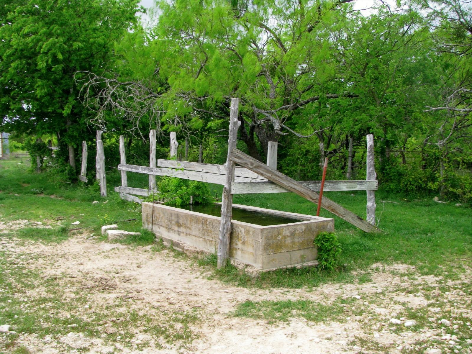 1233 County Road 434 Hamilton TX 76531