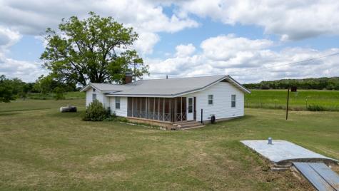 1233 County Road 434 Hamilton TX 76531