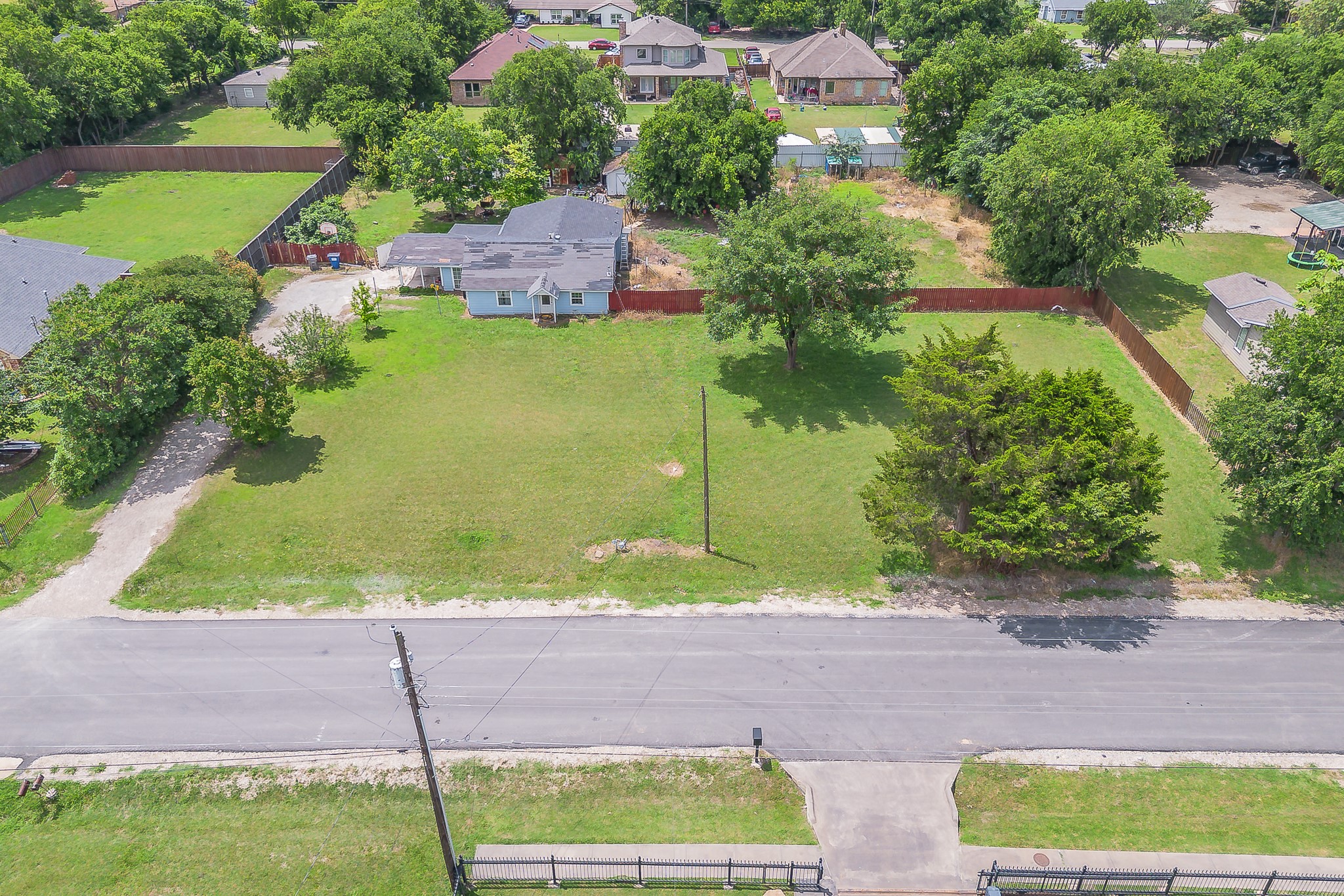 816 Balkan Drive Lancaster TX 75134