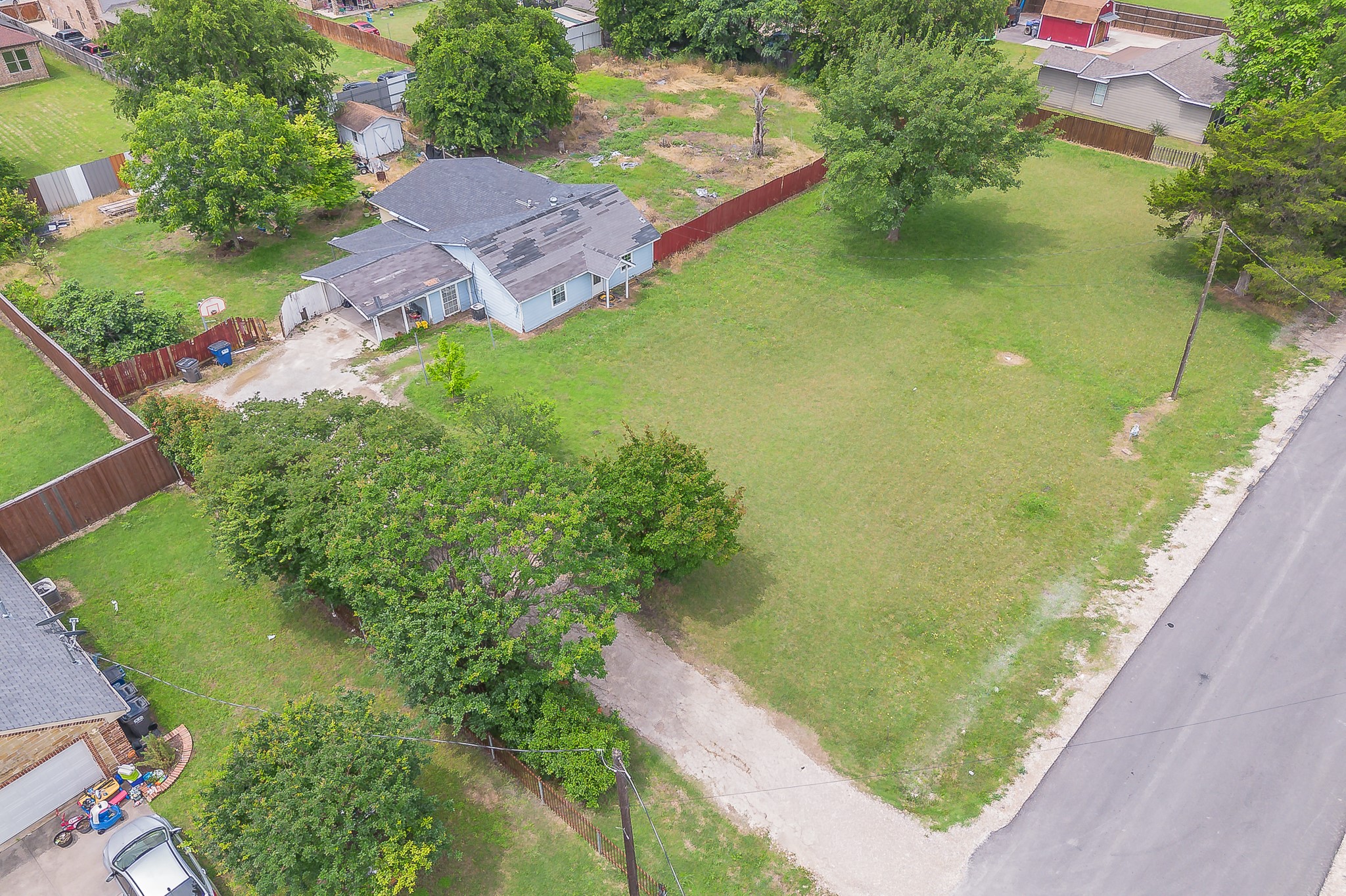 816 Balkan Drive Lancaster TX 75134