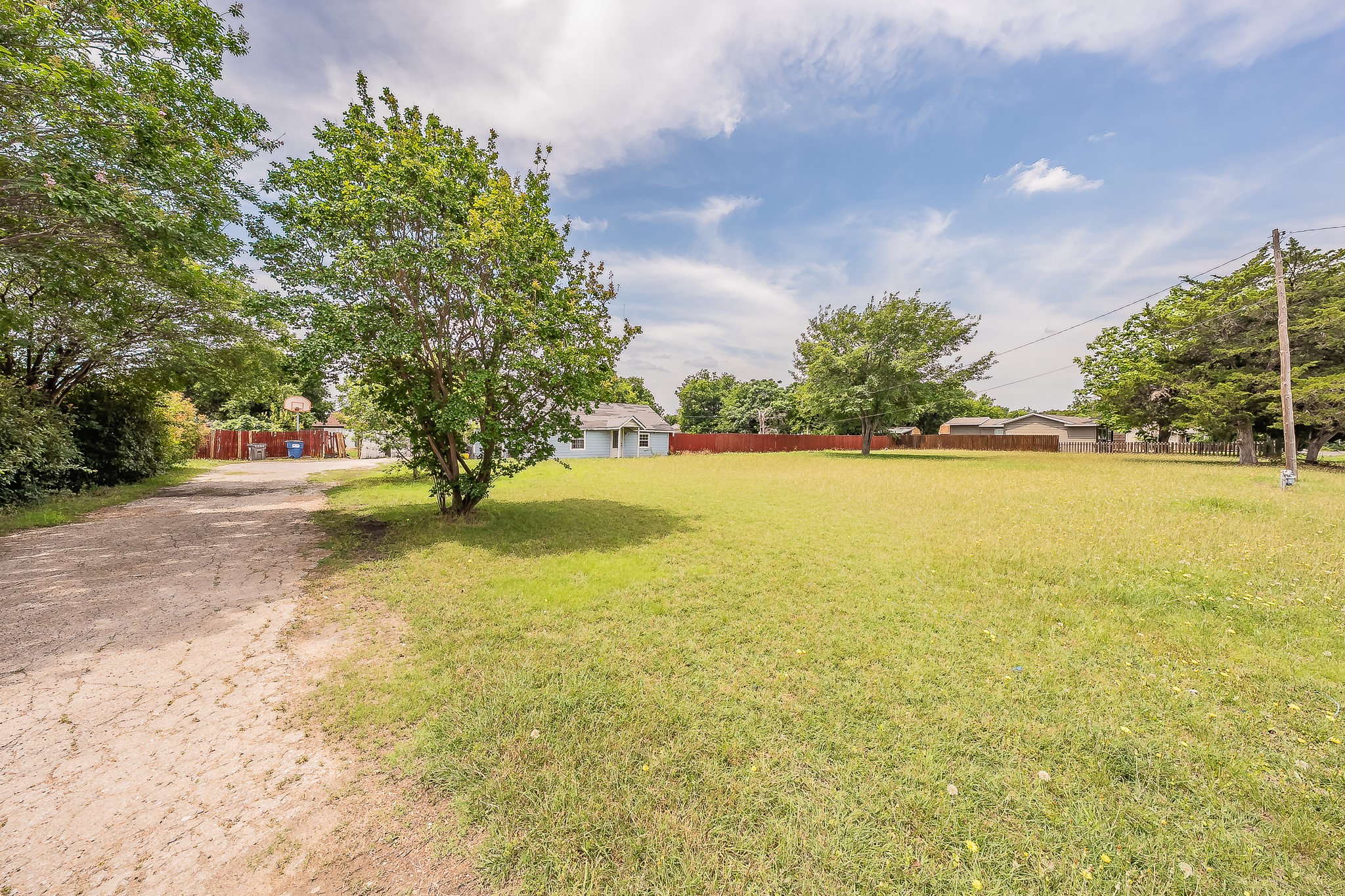 816 Balkan Drive Lancaster TX 75134