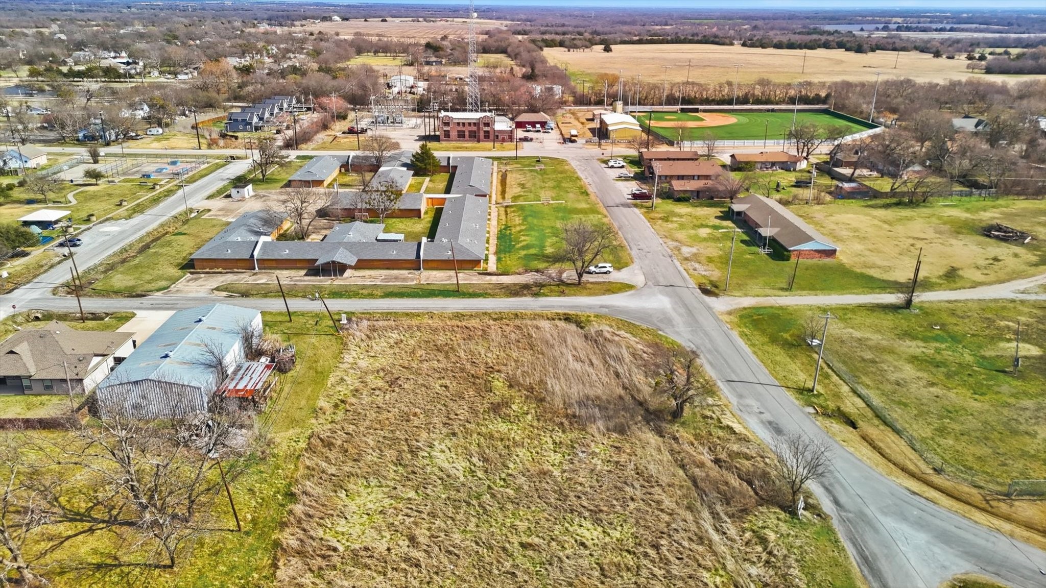 202 Pine Street Whitewright TX 75491