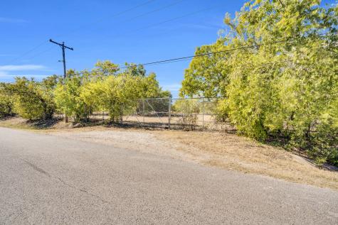 485 S Magnolia Street Crowley TX 76036