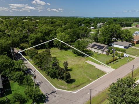 306 Gene Autry Drive Tioga TX 76271