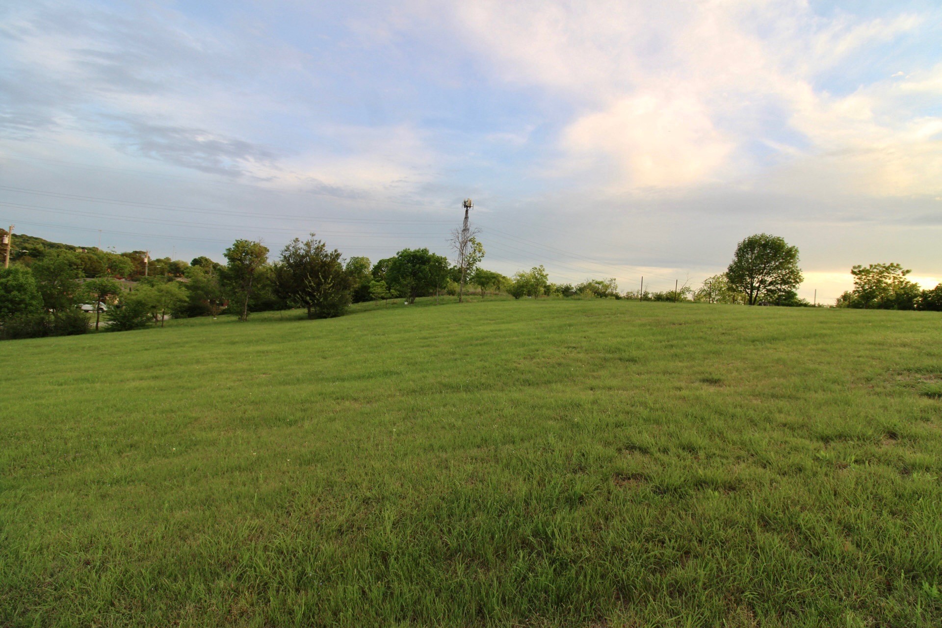 315 S Army Avenue Dallas TX 75211