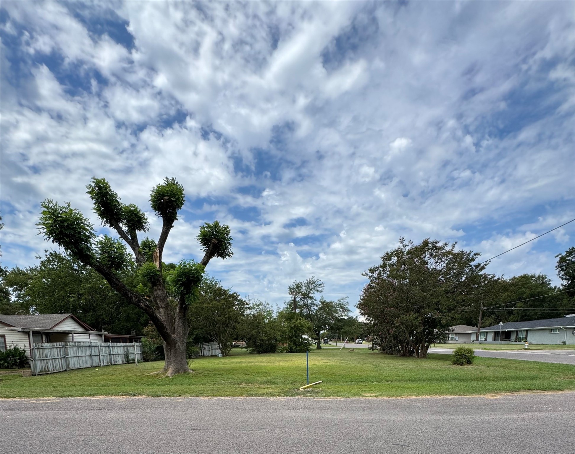 1913 N Main Street Bonham TX 75418