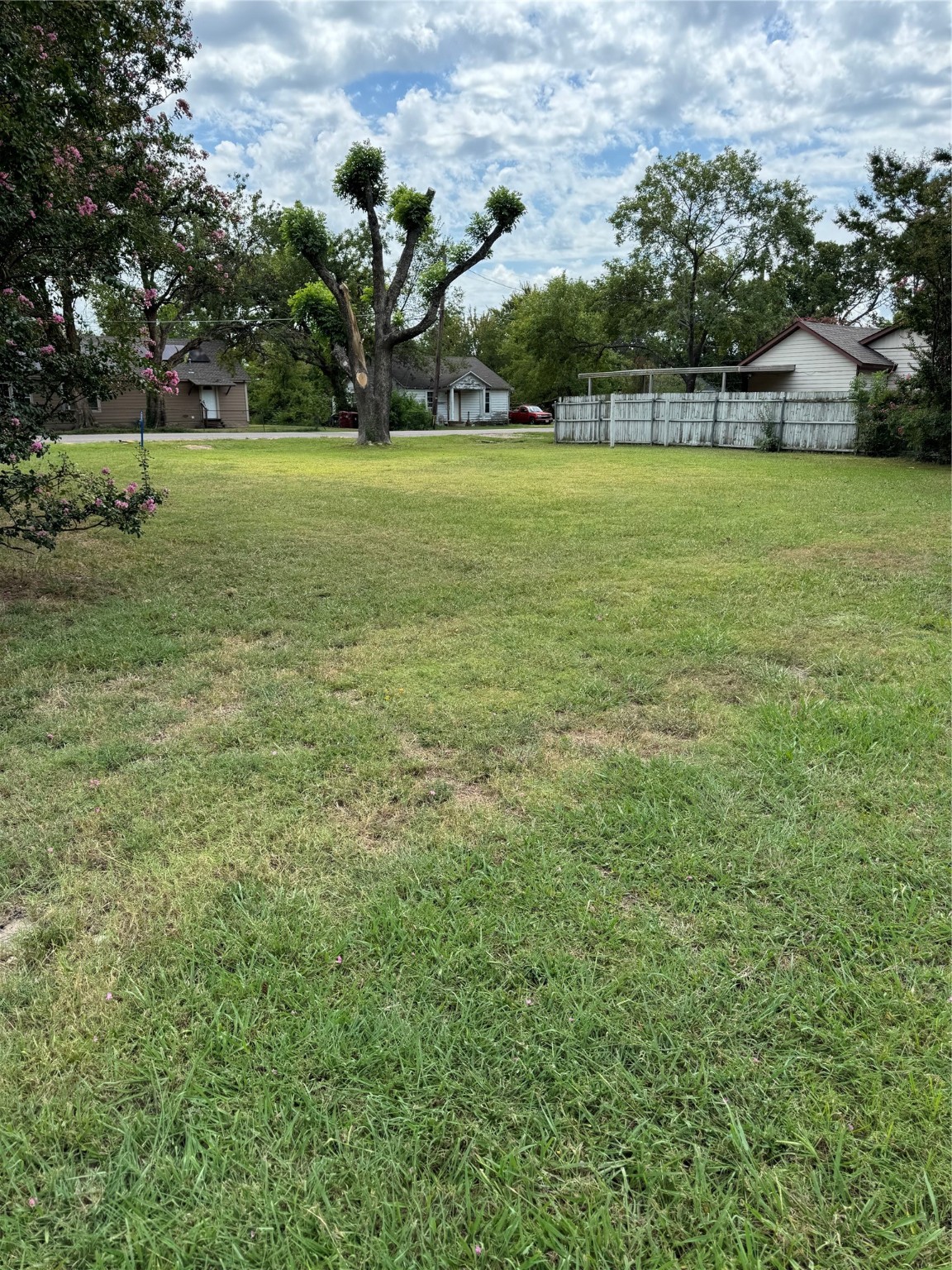 1913 N Main Street Bonham TX 75418