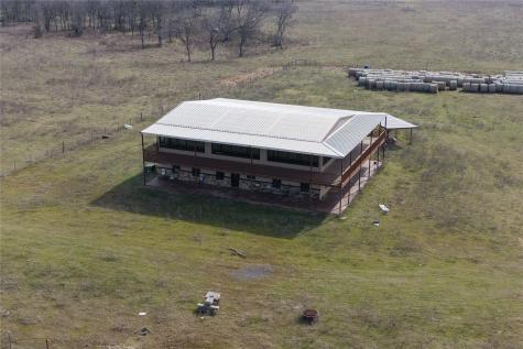 15880 County Road 1260 Streetman TX 75859