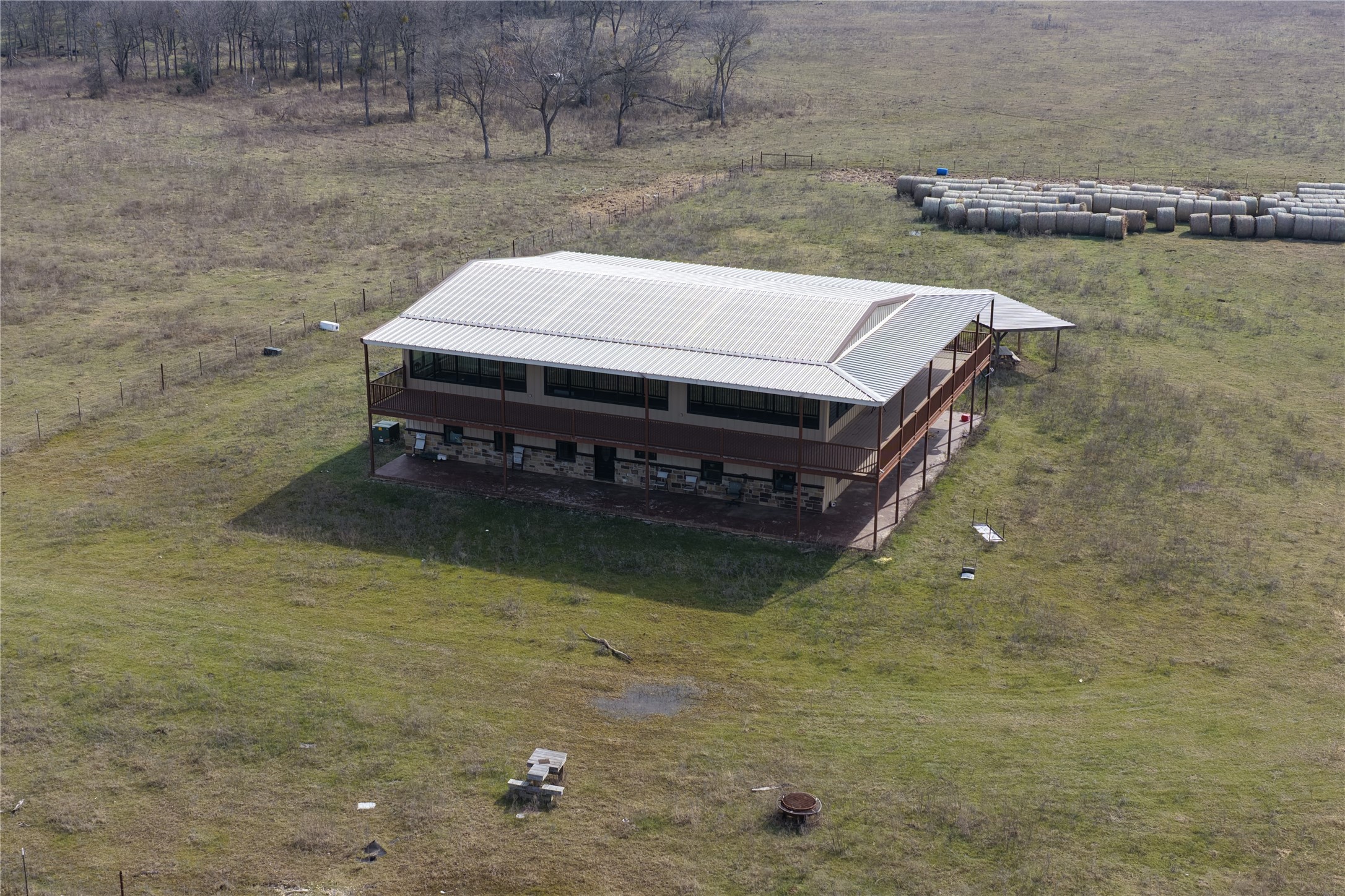 15880 County Road 1260 Streetman TX 75859