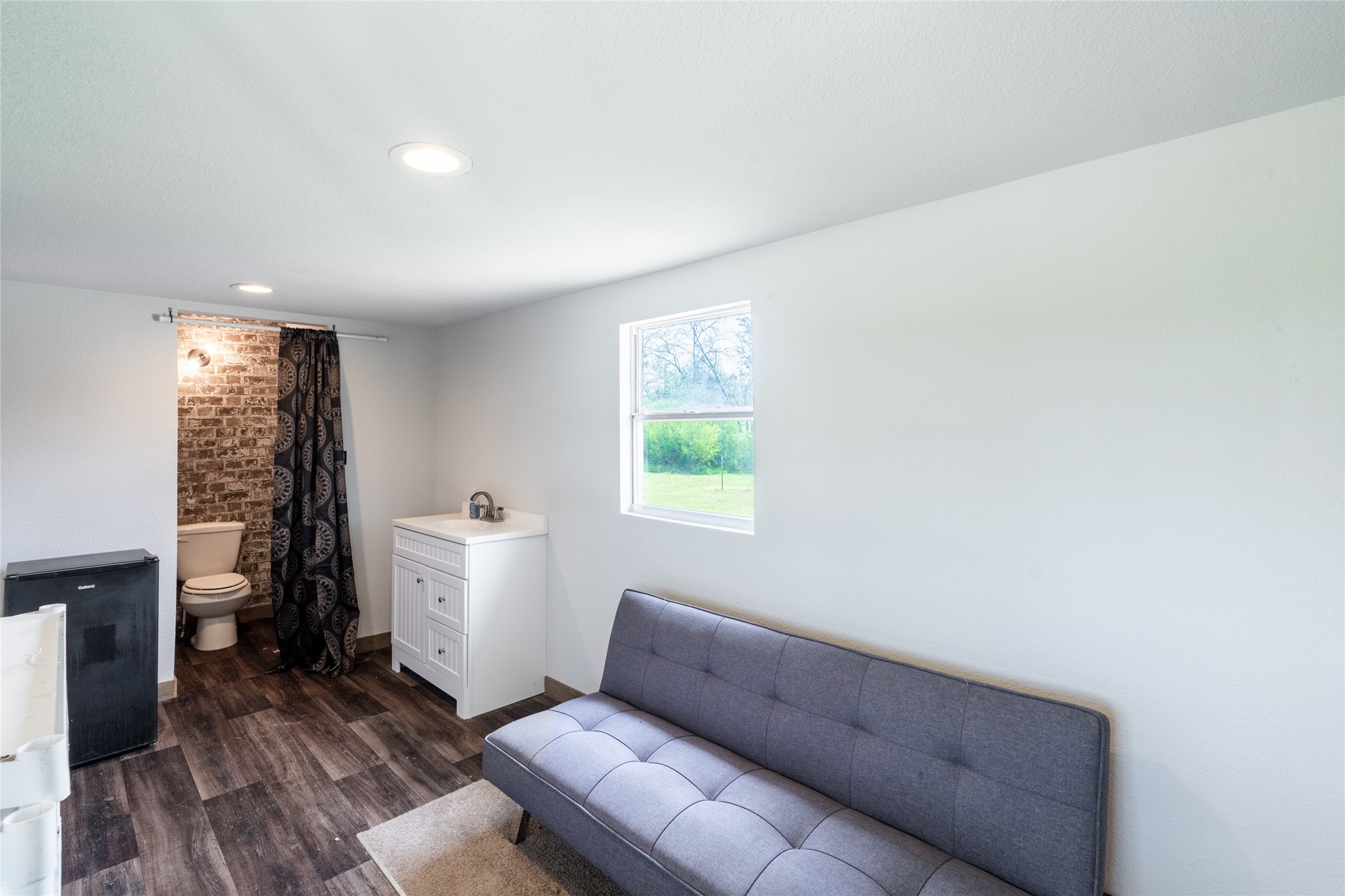 1987 Farm Road 900 N Saltillo TX 75478